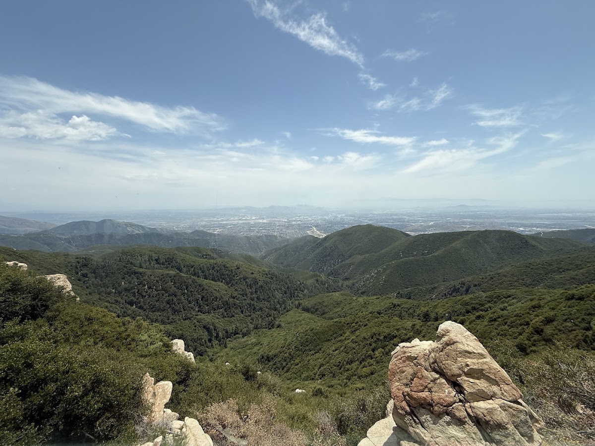 Hortencias At The Cliffhanger-1